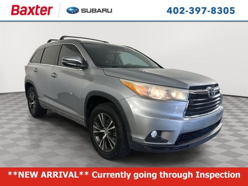 Used 2016 Toyota Highlander XLE image 1