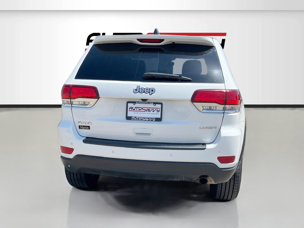 Used 2022 Jeep Grand Cherokee Laredo E AWD/4WD image 6