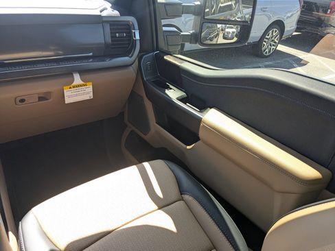 New 2026 Ford F350 Lariat w/ Black Appearance Package AWD/4WD image 17