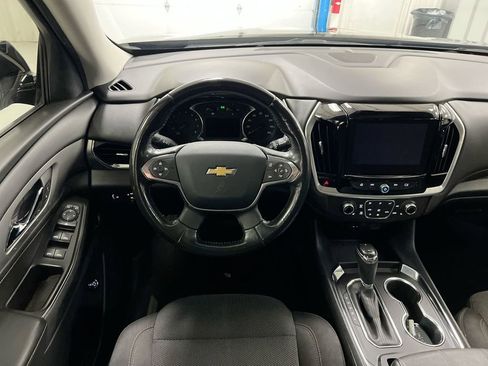 Used 2018 Chevrolet Traverse LT FWD image 11