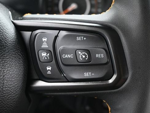Used 2024 Jeep Wrangler Unlimited Sport AWD/4WD image 16