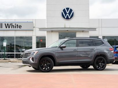 New 2026 Volkswagen Atlas SE