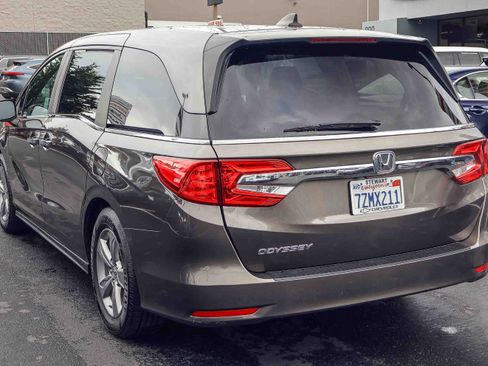 Used 2018 Honda Odyssey EX-L image 24