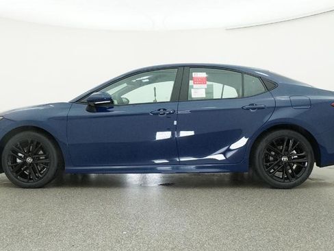 New 2026 Toyota Camry SE FWD image 32