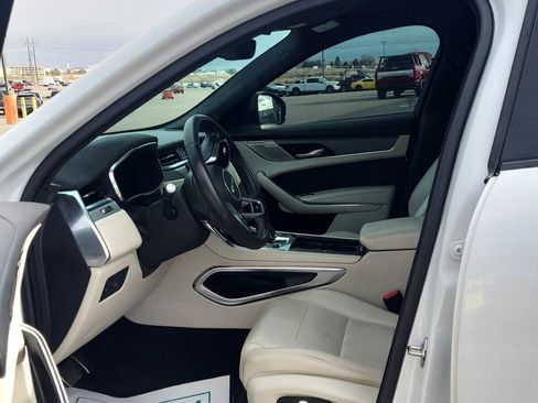 Used 2021 Jaguar F-PACE SVR image 7