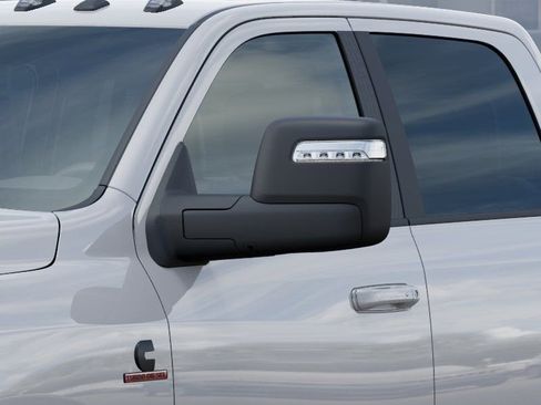New 2026 RAM 3500 Laramie AWD/4WD image 13