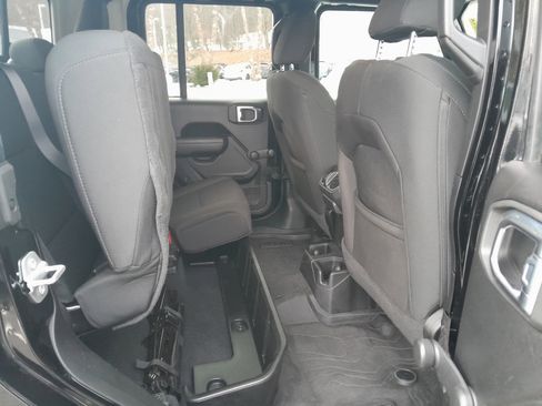 Used 2022 Jeep Gladiator Sport image 33