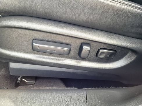 Used 2017 Honda Accord Sport image 11