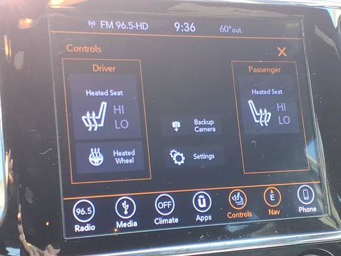 Used 2019 Jeep Grand Cherokee Limited AWD/4WD image 9