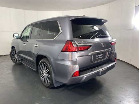 Used 2018 Lexus LX 570 4WD w/ Luxury Package image 8