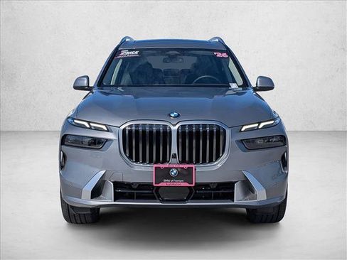 Used 2026 BMW X7 xDrive40i AWD/4WD image 2