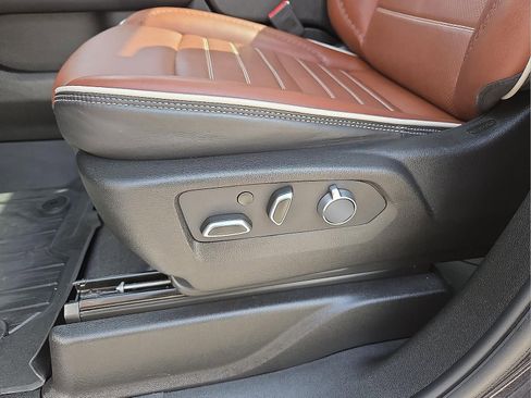 Certified 2023 GMC Yukon Denali Ultimate image 15