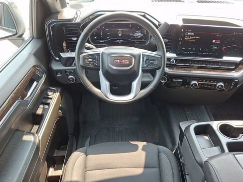 Used 2025 GMC Sierra 1500 Elevation AWD/4WD image 13