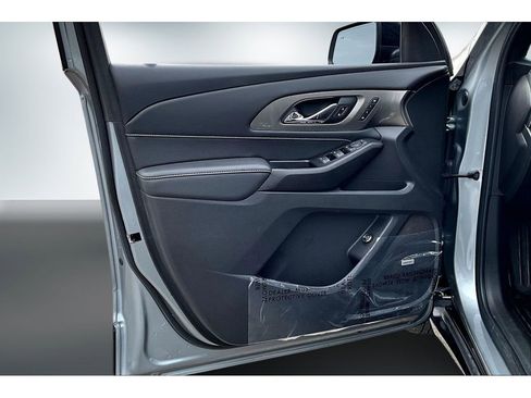 Used 2023 Chevrolet Traverse Premier w/ Redline Edition image 19