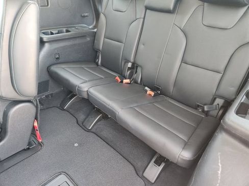 Used 2022 Kia Telluride S FWD image 31