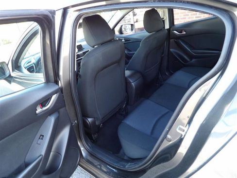 Used 2014 MAZDA MAZDA3 i Sport image 11