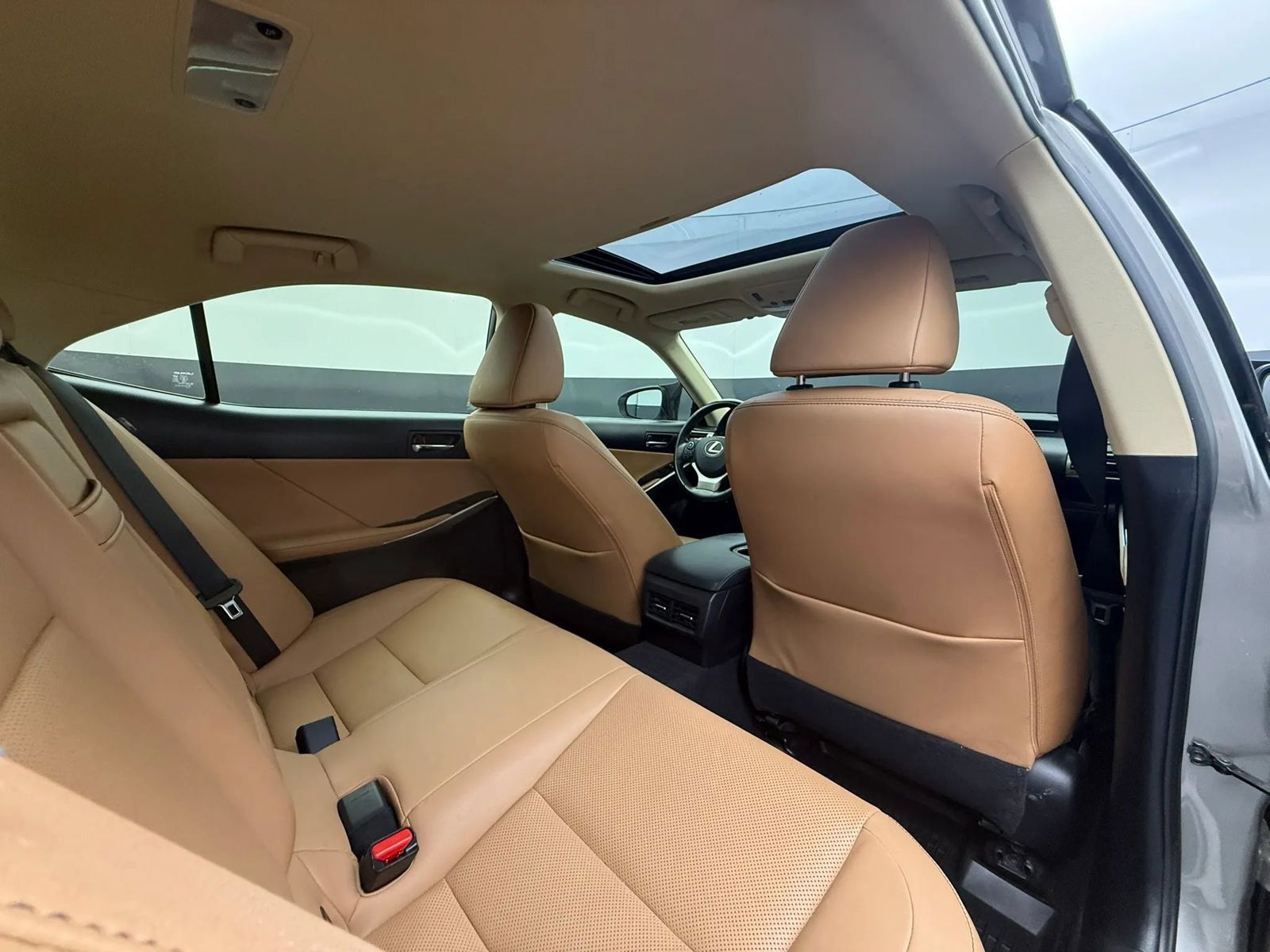 Used 2016 Lexus IS 200t RWD image 27