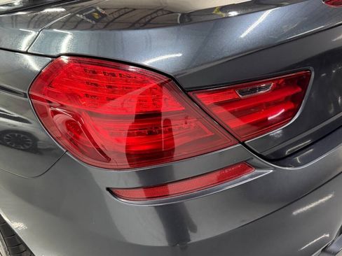 Used 2013 BMW M6 Convertible RWD image 23
