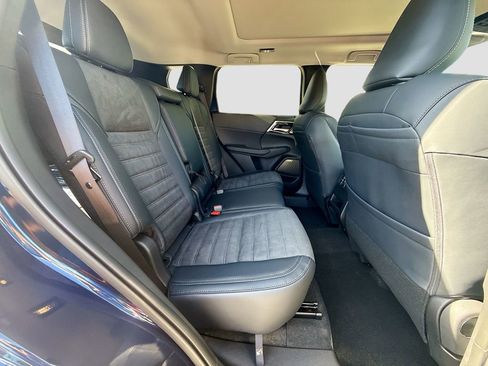 New 2026 Mitsubishi Outlander SE image 29