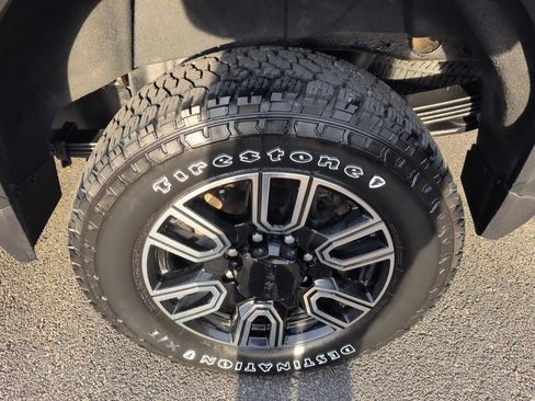 Used 2020 GMC Sierra 2500 AT4 w/ AT4 Premium Package image 12