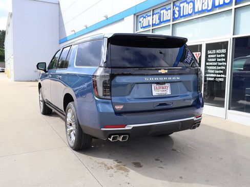 New 2026 Chevrolet Suburban High Country AWD/4WD image 8