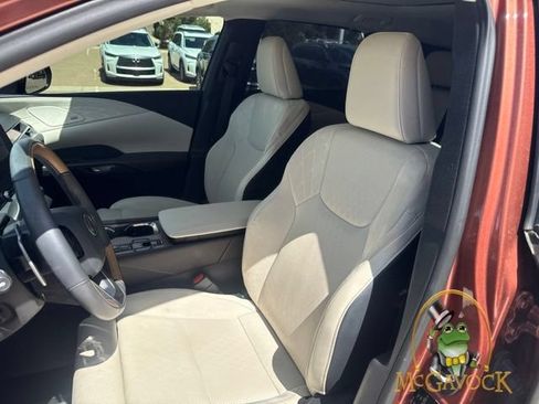 Used 2024 Lexus RX 350 FWD w/ Convenience Package image 12