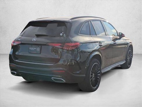 New 2026 Mercedes-Benz GLC 300 image 2