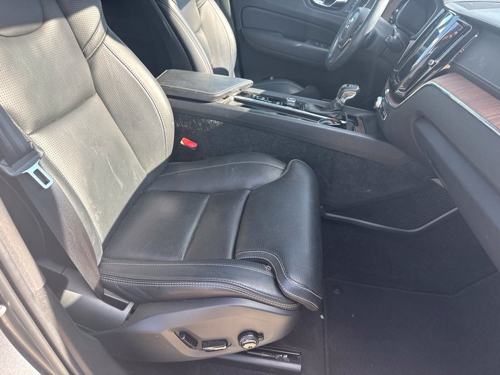 Used 2019 Volvo XC60 T5 Inscription w/ Protection Package Premier FWD image 7