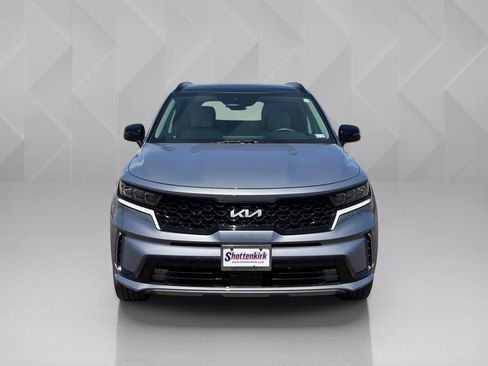 Certified 2023 Kia Sorento SX AWD/4WD image 2