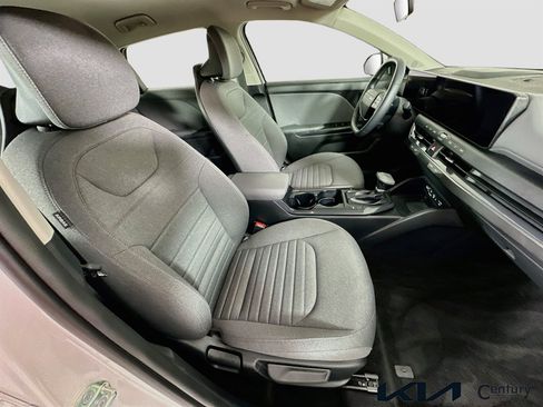 Certified 2025 Kia K4 EX FWD image 25