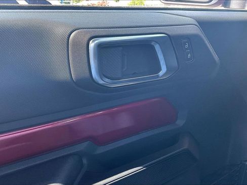 Used 2025 Ford Bronco 2-Door AWD/4WD image 36
