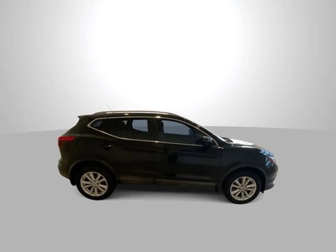 Used 2017 Nissan Rogue Sport SV w/ SV Premium Package image 9