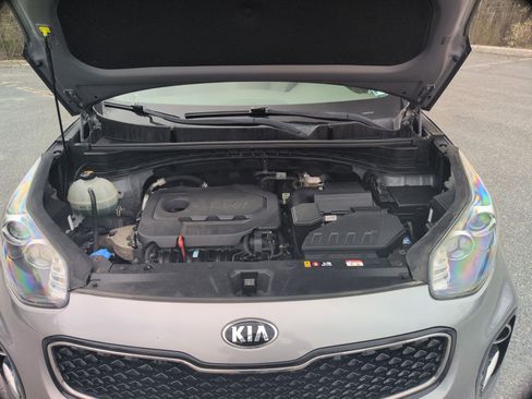 Used 2019 Kia Sportage LX AWD/4WD image 17