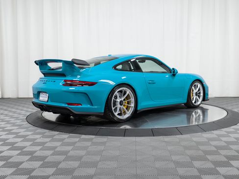 Used 2018 Porsche 911 GT3 RWD image 7