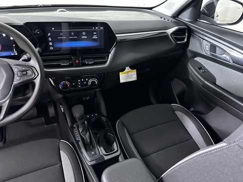 New 2026 Chevrolet TrailBlazer LT w/ Driver Confidence Package FWD image 35