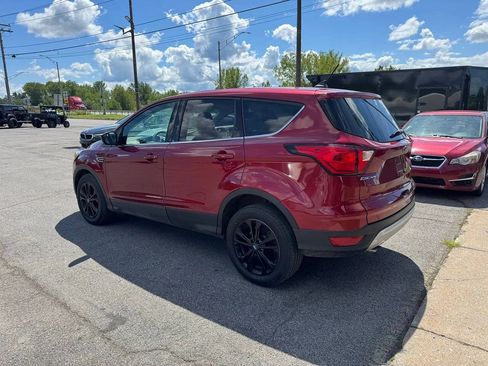 Used 2019 Ford Escape SE AWD/4WD image 4