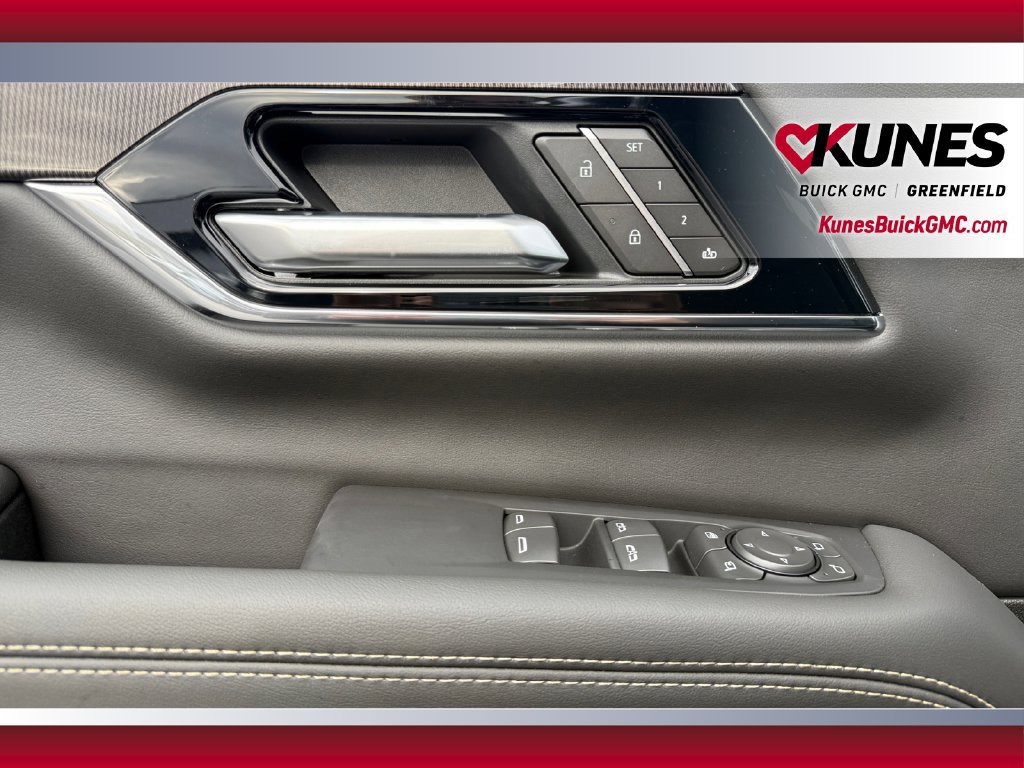 New 2027 GMC Yukon Elevation w/ Elevation Premium Package AWD/4WD image 17