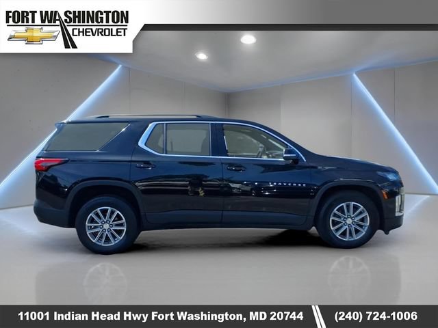 Used 2023 Chevrolet Traverse LT w/ Rear Camera Mirror Package AWD/4WD image 2