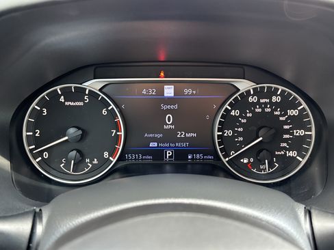 Used 2024 Nissan Altima 2.5 SL FWD image 16