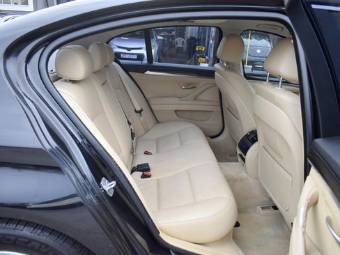 Used 2015 BMW 528i Sedan image 16
