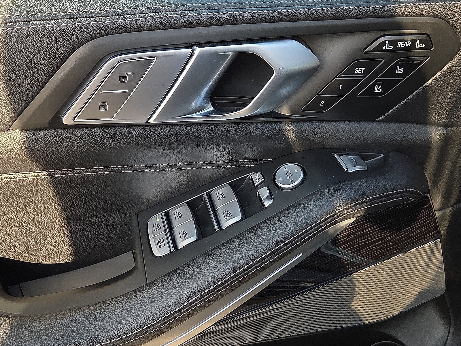 Used 2020 BMW X7 xDrive40i AWD/4WD image 13