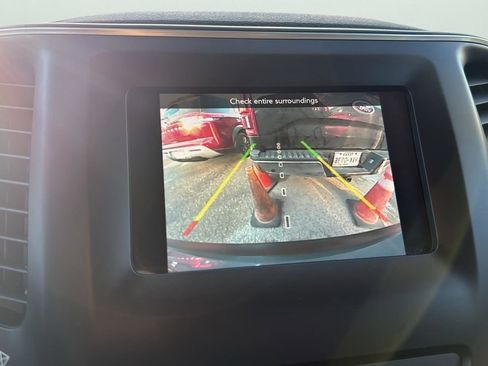 Used 2020 Jeep Cherokee Latitude Plus image 19