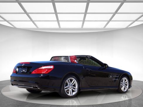 Used 2013 Mercedes-Benz SL 550 image 8