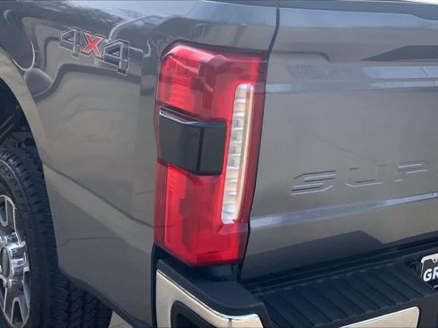 Used 2024 Ford F250 Lariat AWD/4WD image 50