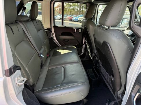 Used 2024 Jeep Wrangler High Altitude image 18