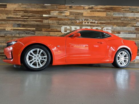 Used 2020 Chevrolet Camaro LS RWD image 15