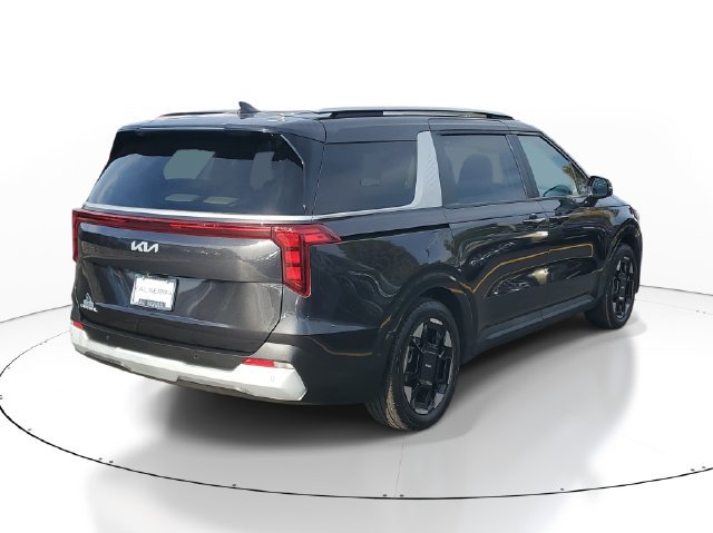 Certified 2026 Kia Carnival EX FWD image 4