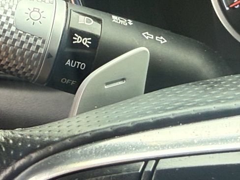 Used 2025 Genesis G70 2.5T RWD image 29