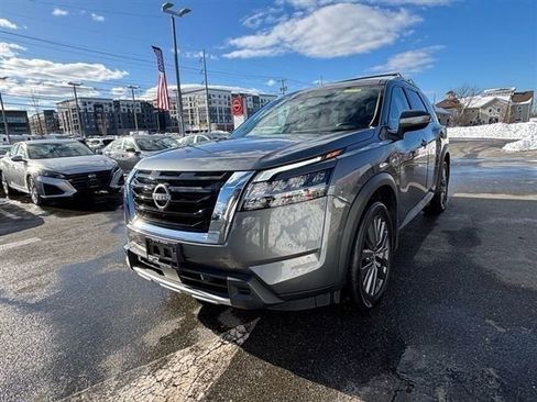 Used 2023 Nissan Pathfinder SL w/ SL Premium Package image 7