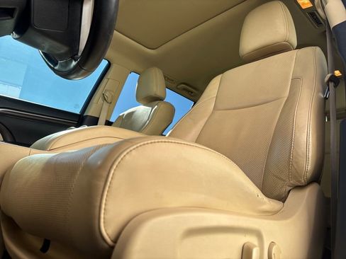 Used 2015 Toyota Highlander Limited image 10